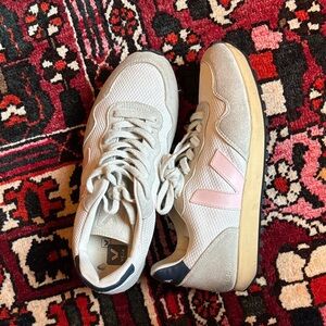 Veja Cream and Pink Casual Sneakers